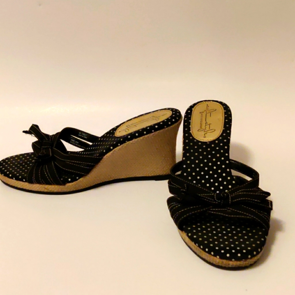 3 inch wedges black and white